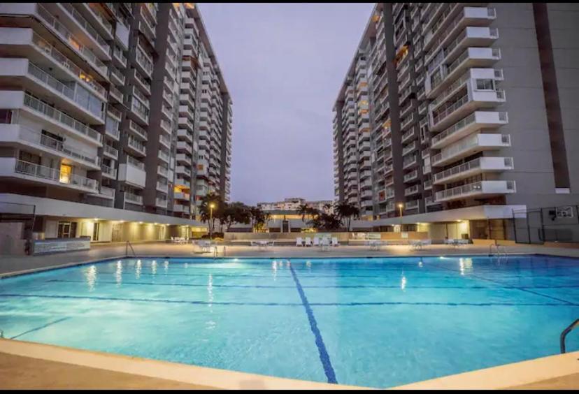 Ocean View Apt On Isla Verde In A 14Th Floor Сан Хуан Екстериор снимка